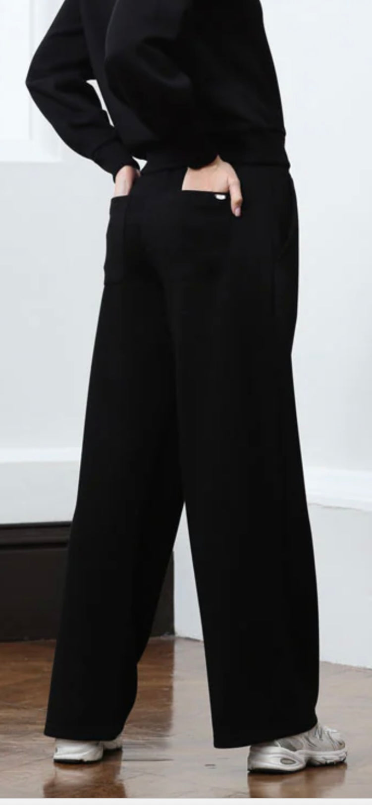 Juno Joggers Black