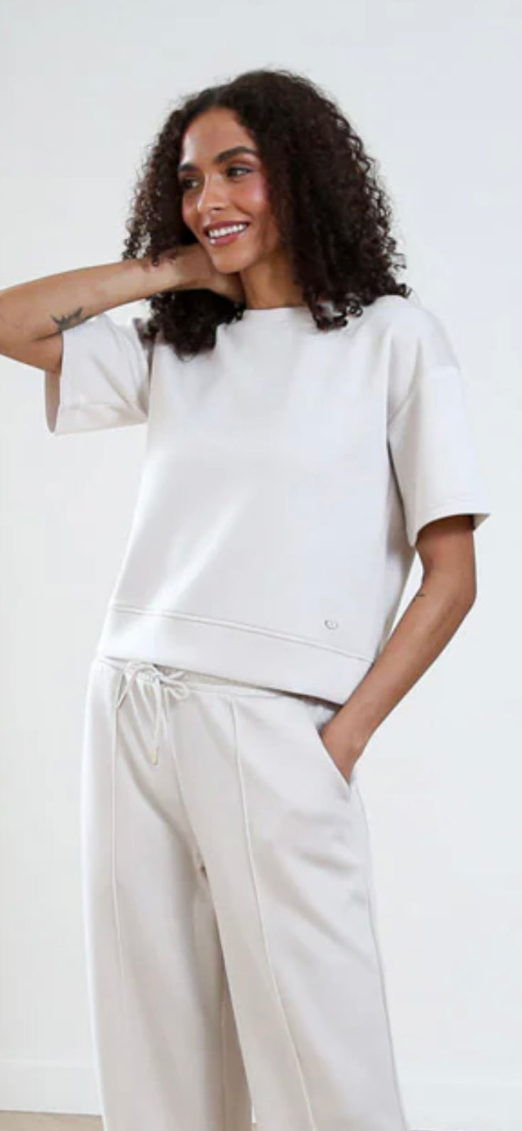 Relax & Renew Alexandra Tee in Stone