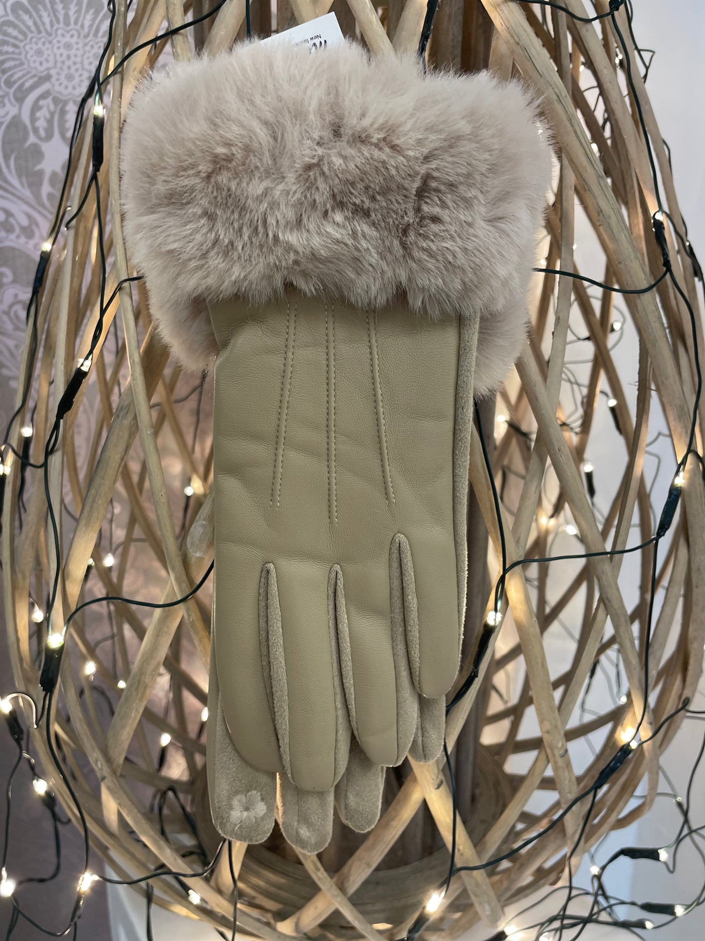 Beige Leather Gloves with Fur Detail