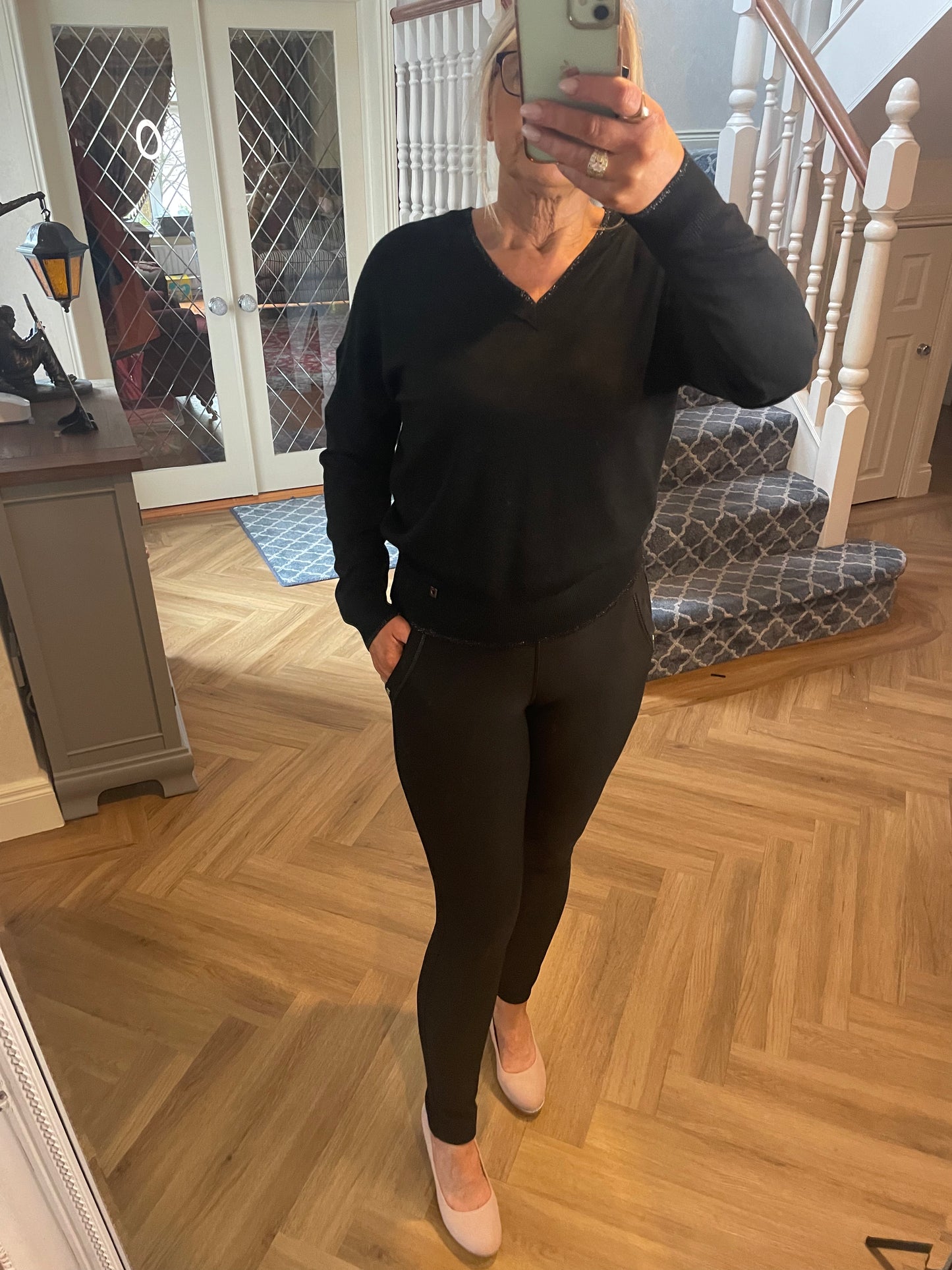 Black Soft Knit Bluoltre jumper