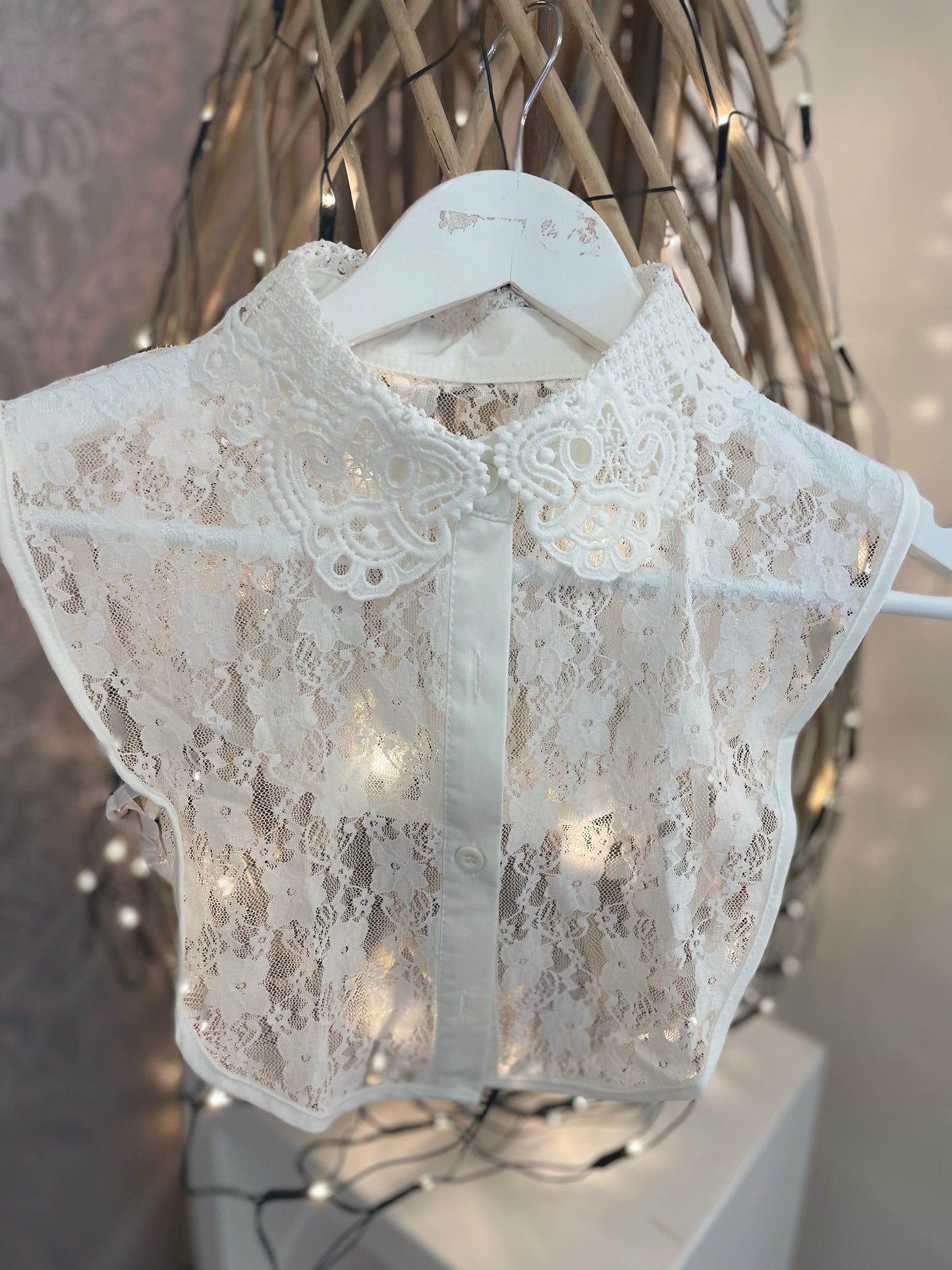 Full Lace Collar Stay
