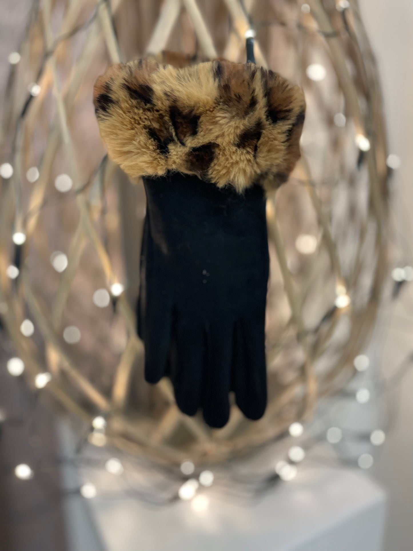 Black Soft Touch Glove with Leopard Print Fur Trim